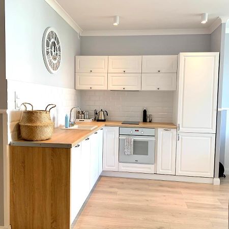 Mieszkanie W Marynarskim Stylu 700M Od Morza Kolberg Exterior foto